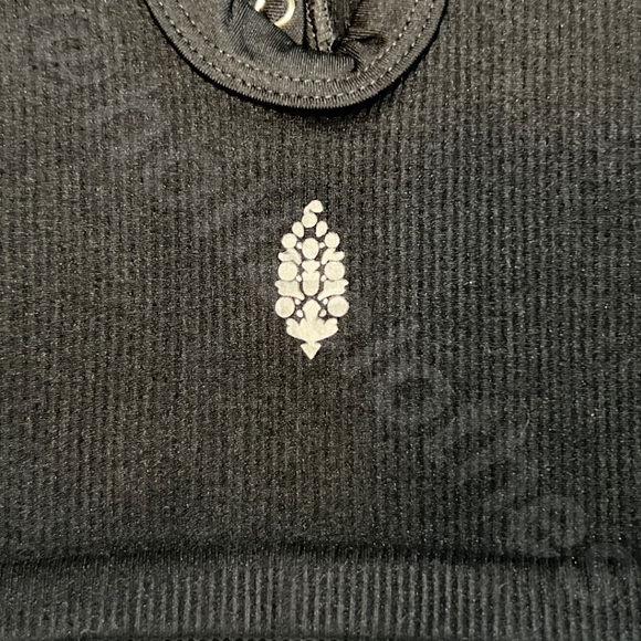 Free People Free Throw Henley Crop Top Black NWT - Picture 11 of 13